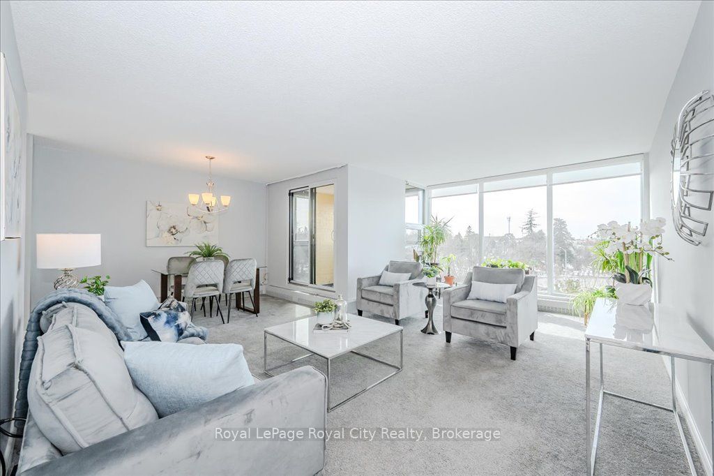 #605 - 19 Woodlawn Road Property Photo 1