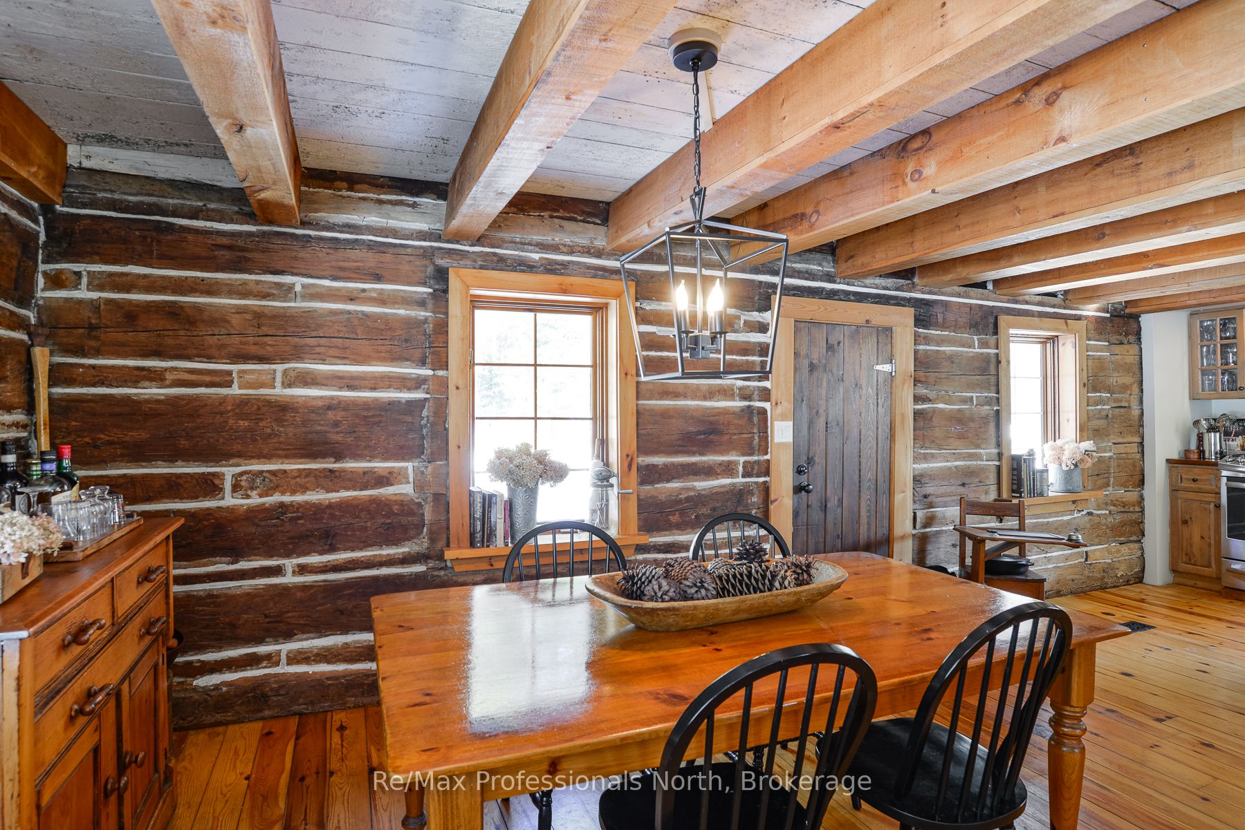 1444 Stoneleigh Road Property Photo