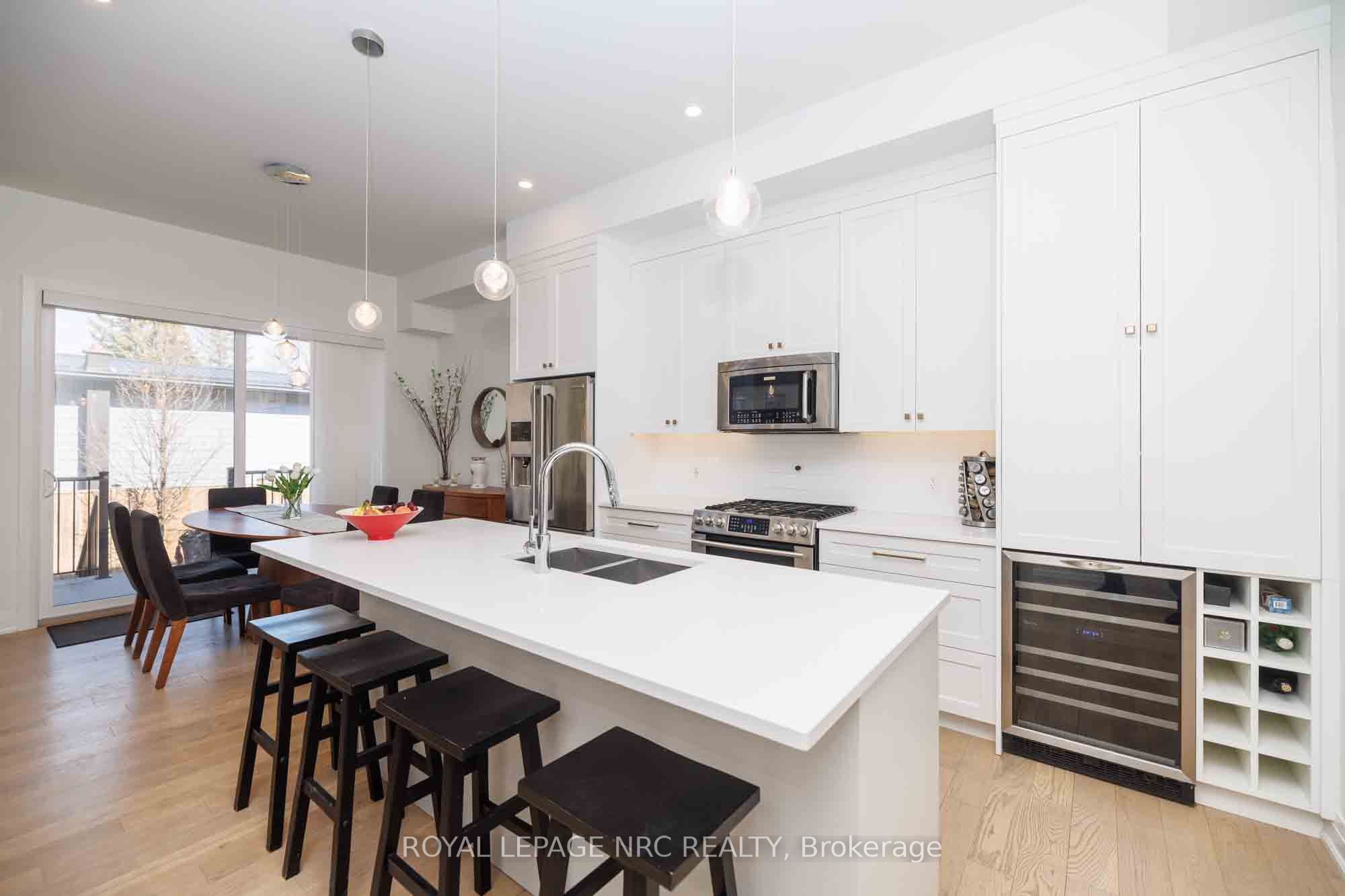 1465 Station Street 3 Property Photo 10