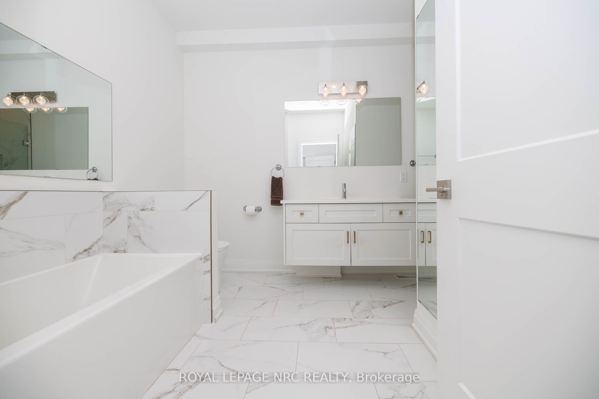 1465 Station Street 3 Property Photo 36