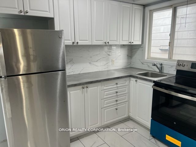 359.5 Strathearne Avenue Property Photo 1