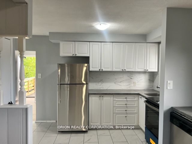 359.5 Strathearne Avenue Property Photo 2