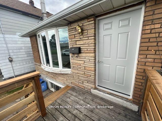 359.5 Strathearne Avenue Property Photo 13