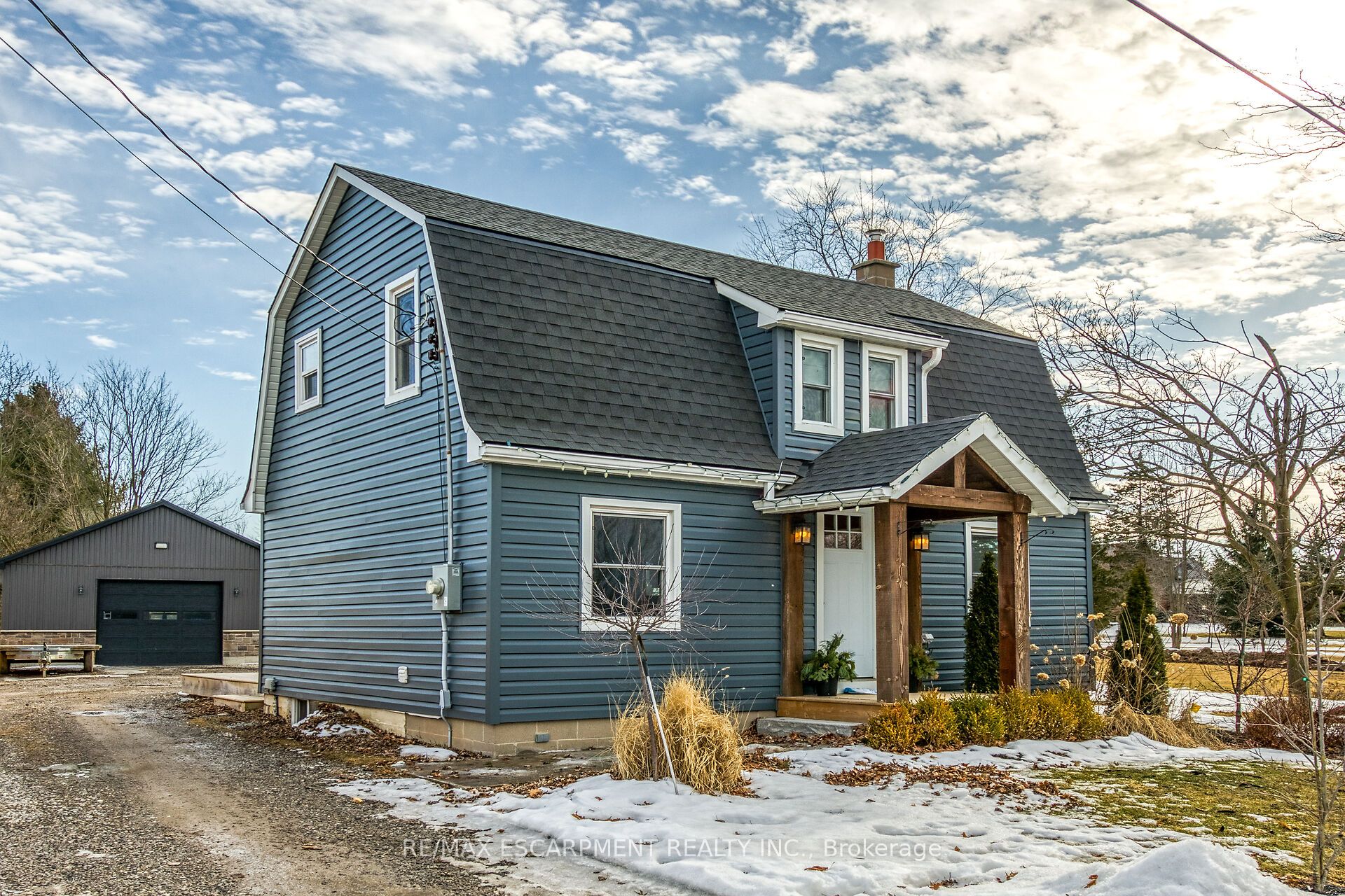 5324 Canborough Road Property Photo 1
