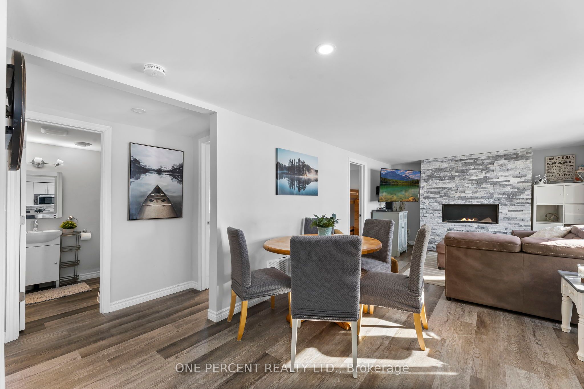 9 Charlotte Crescent Property Photo 10