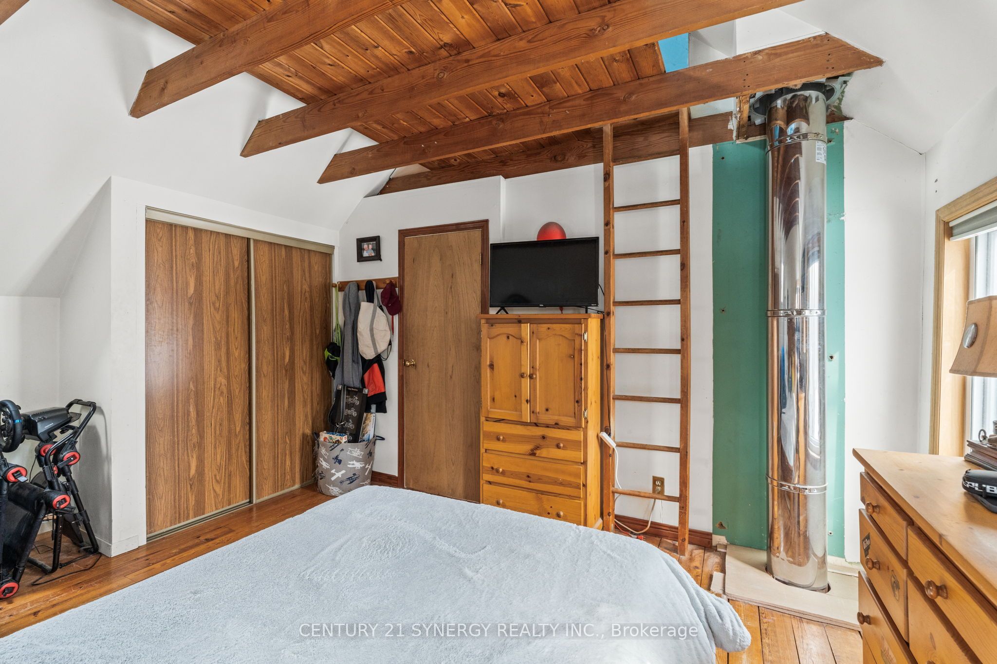 6387 Third Line Road Property Photo 13
