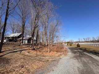 6387 Third Line Road Property Photo 15