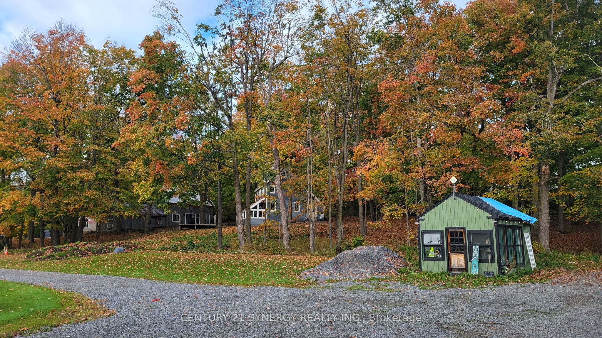 6387 Third Line Road Property Photo 16