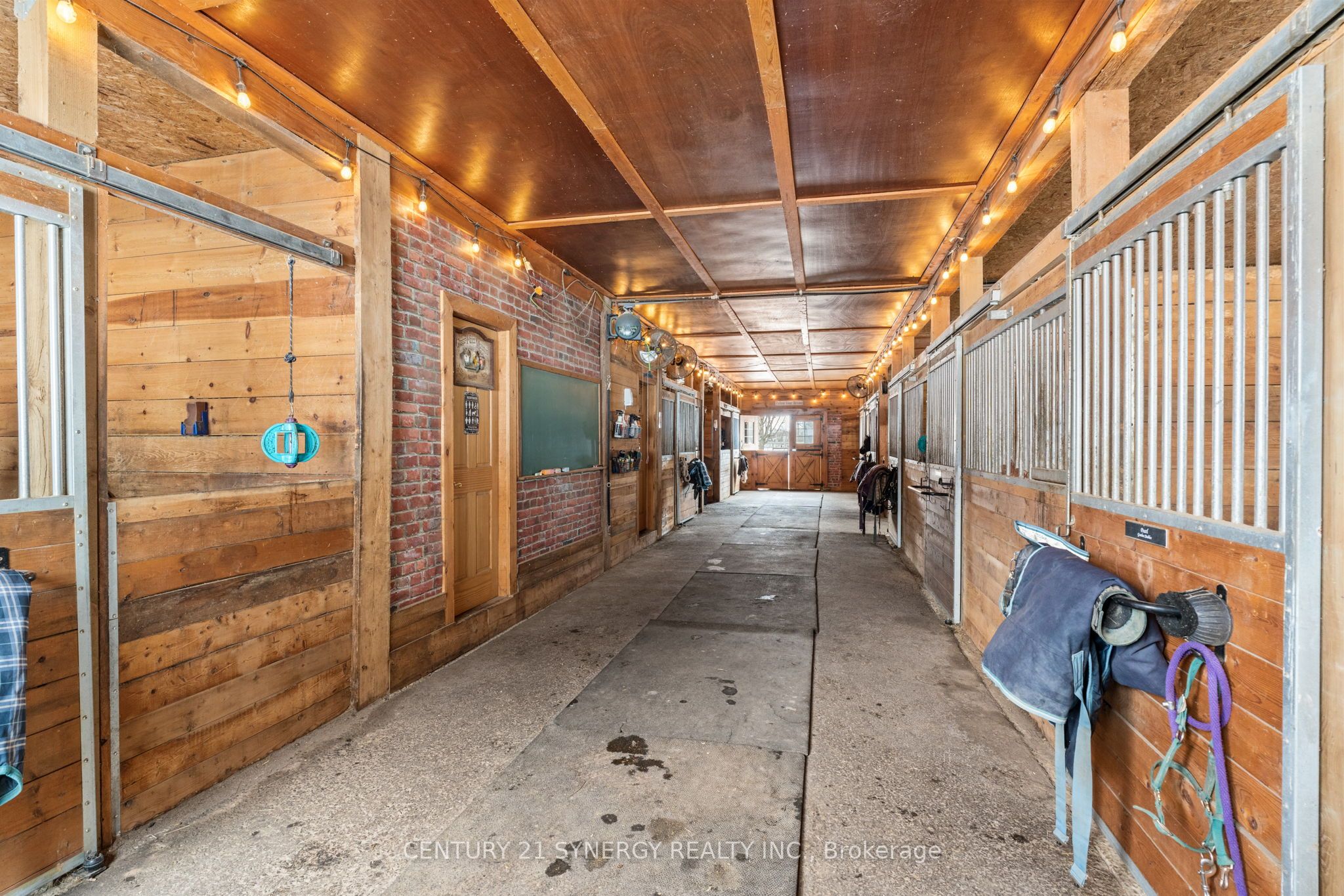 6387 Third Line Road Property Photo 19
