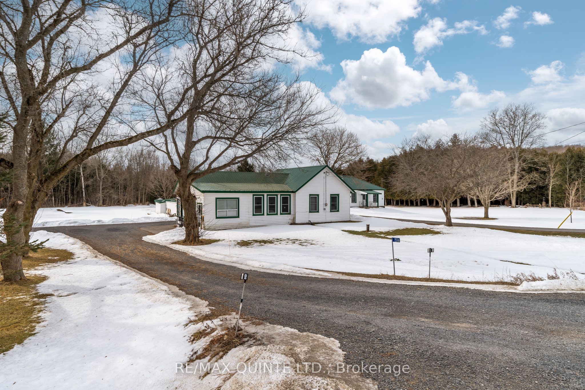 1516 Moira Road Property Photo