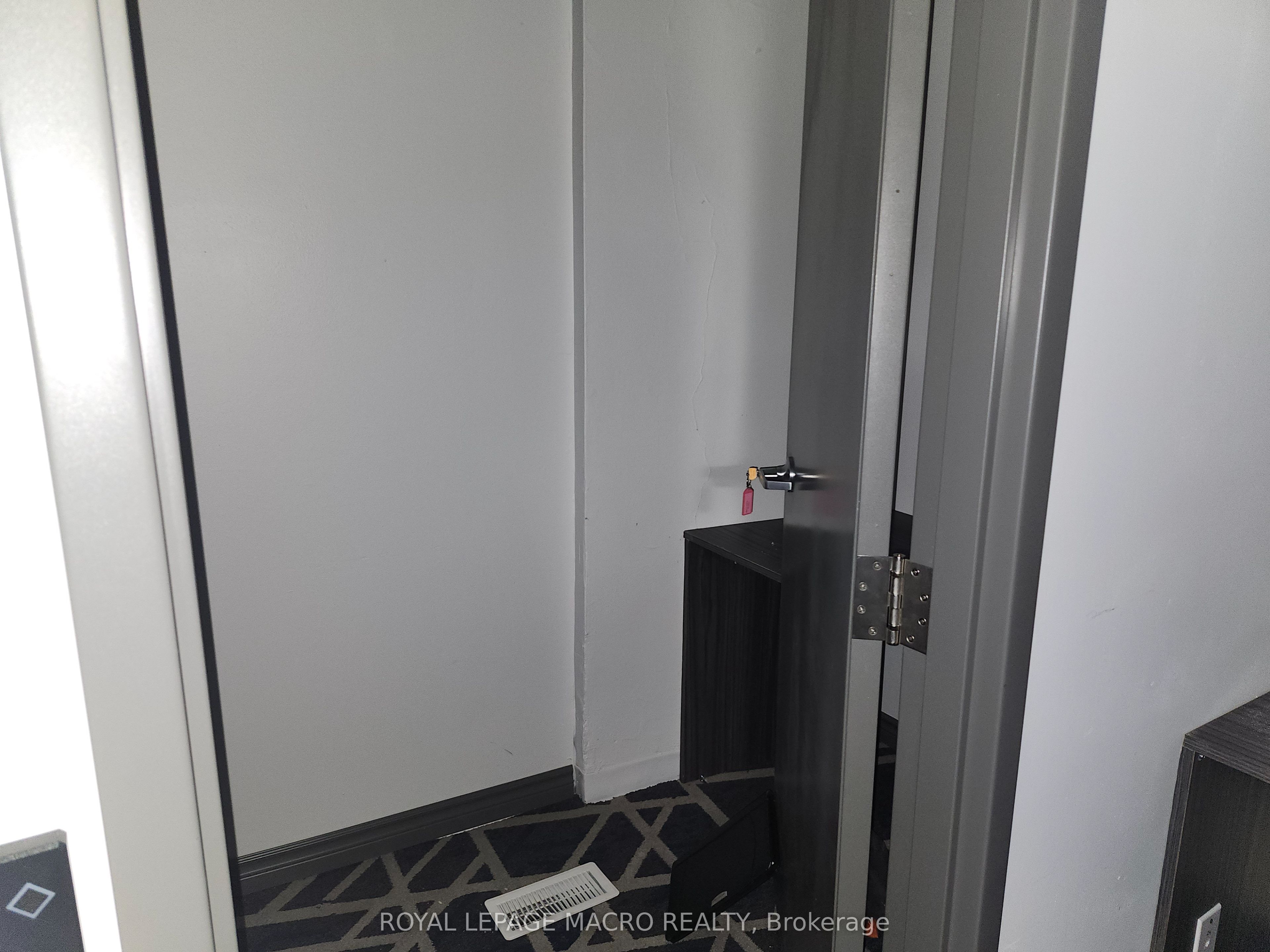 18 Ainslie Street Property Photo 11