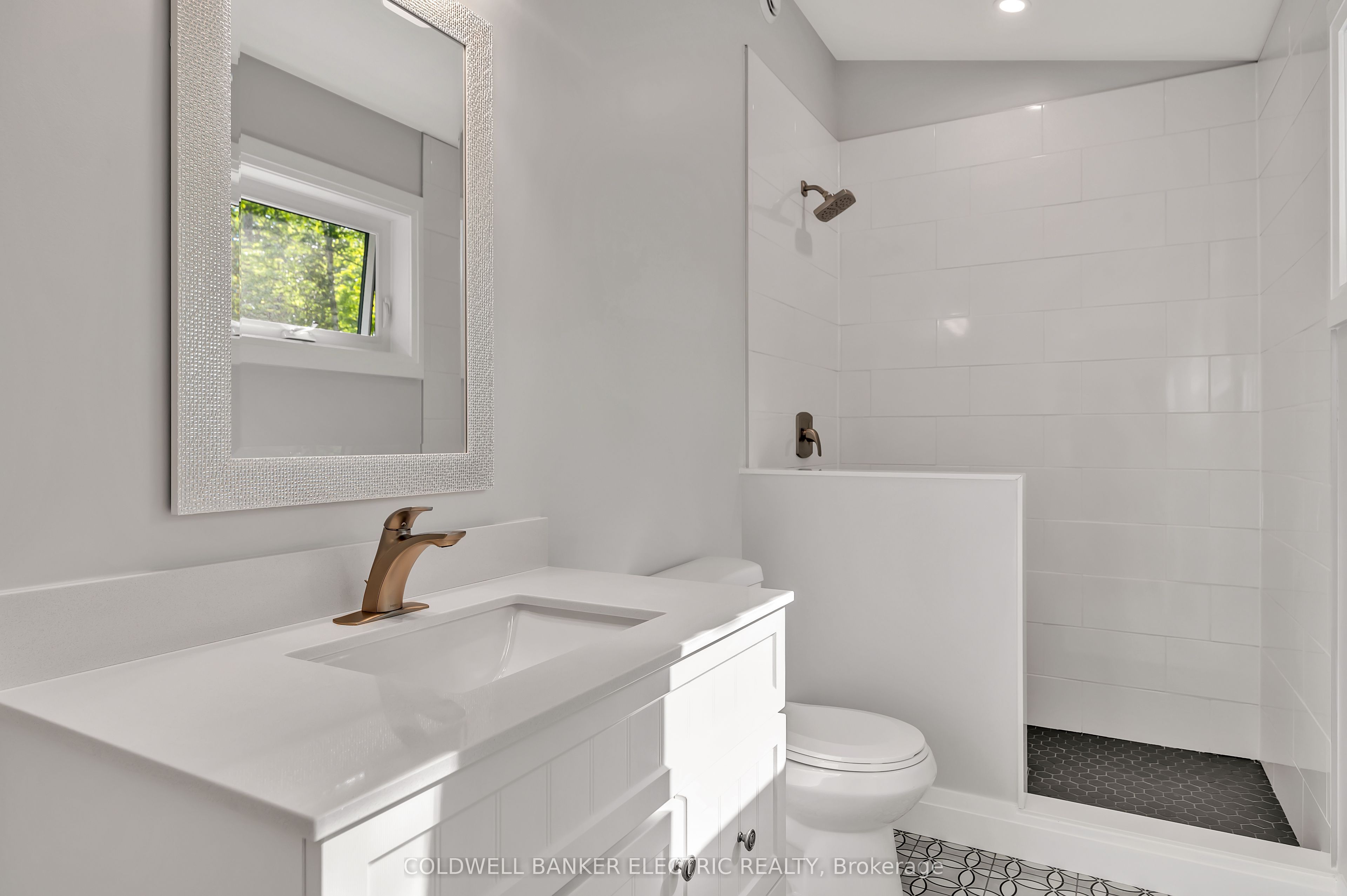 50 Maple Road Property Photo 14