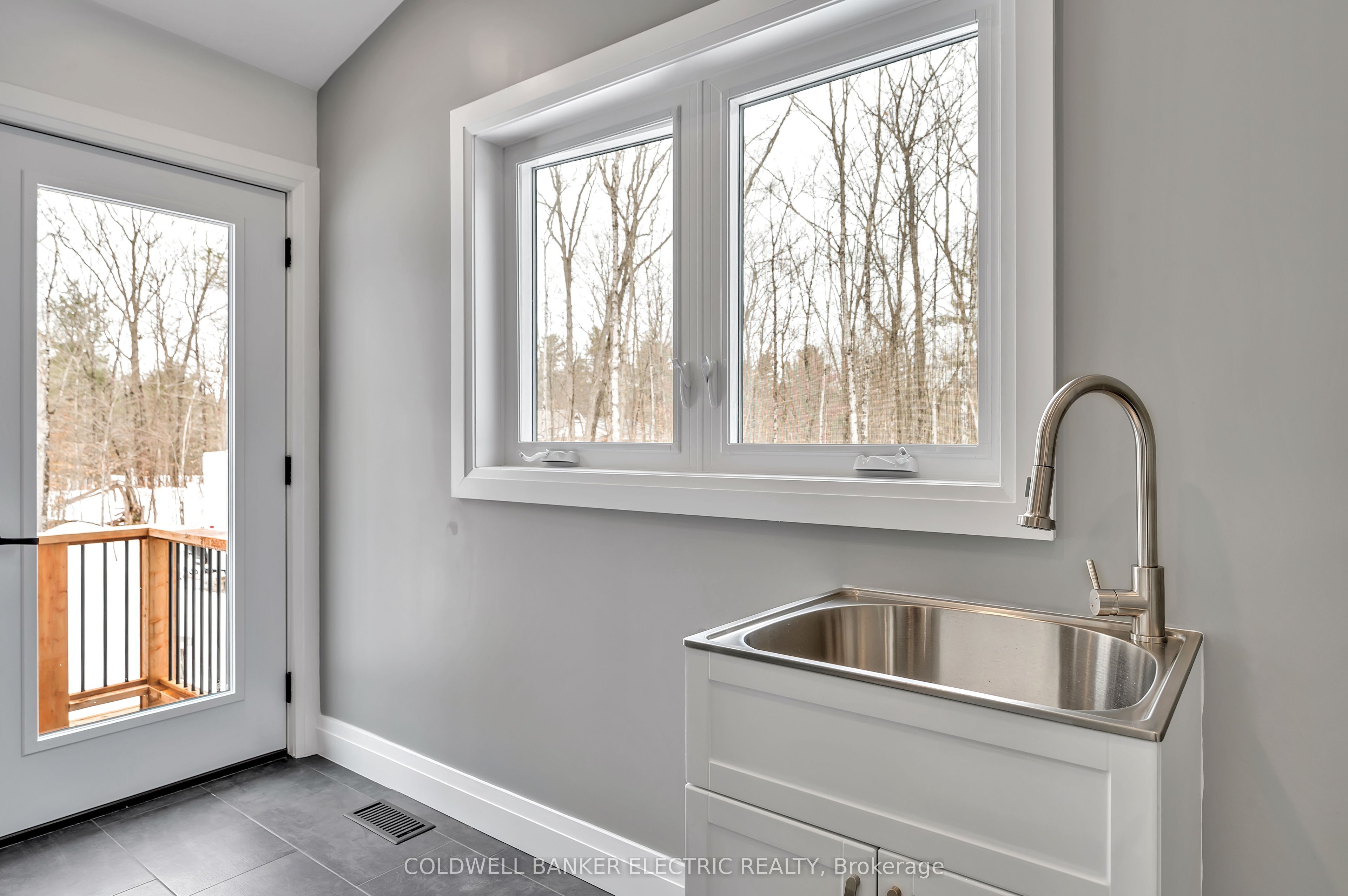 50 Maple Road Property Photo 18
