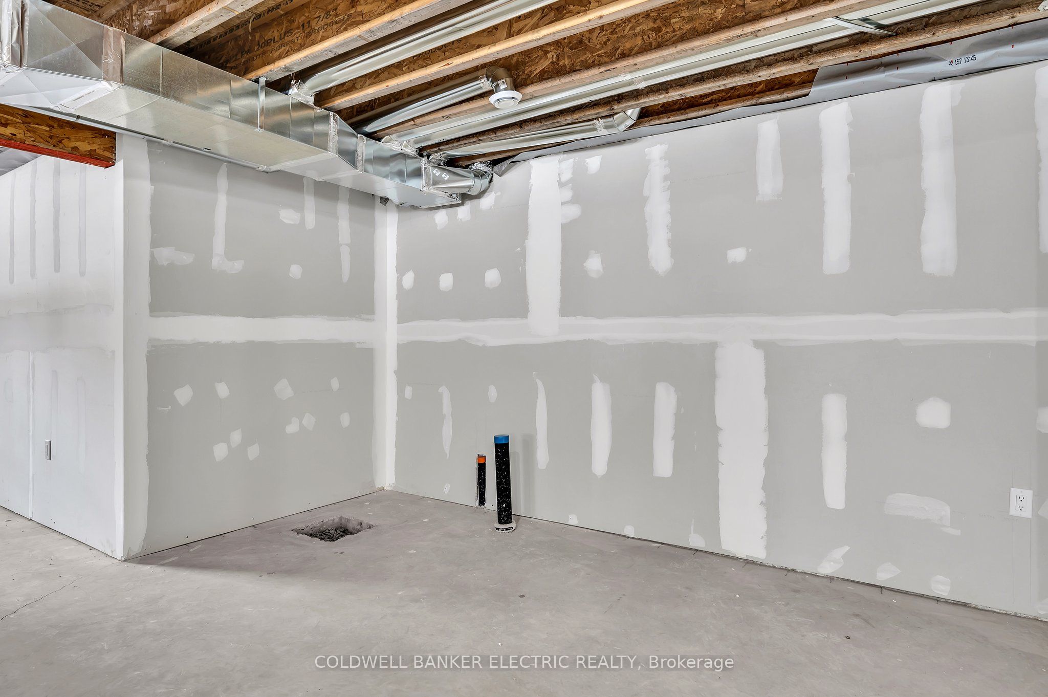 50 Maple Road Property Photo 23