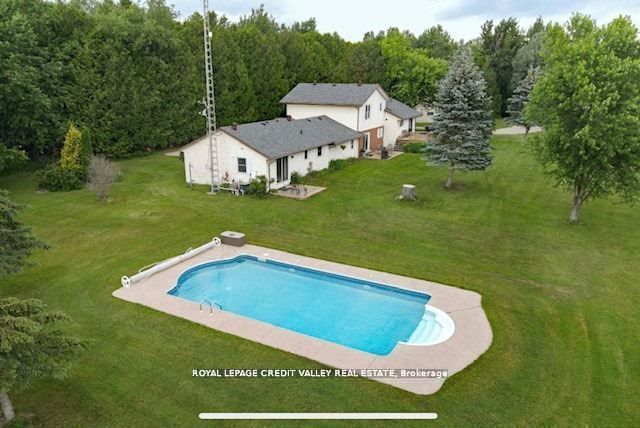 476345 3rd Line Property Photo 1