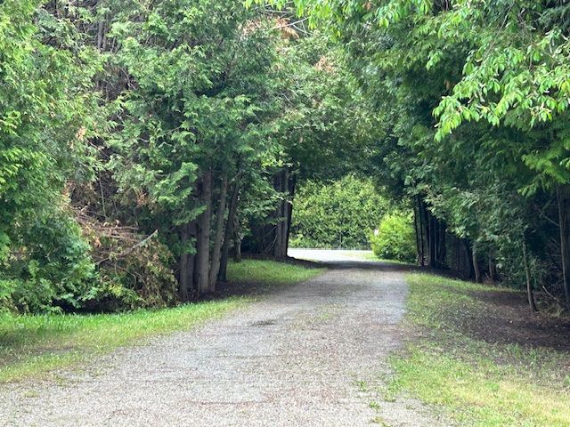 476345 3rd Line Property Photo 8