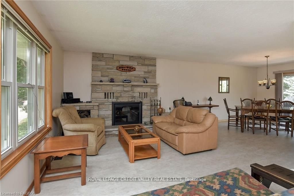 476345 3rd Line Property Photo 21