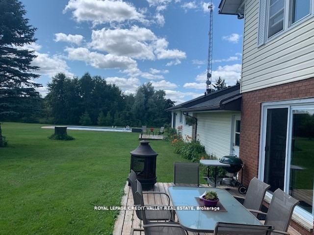 476345 3rd Line Property Photo 24