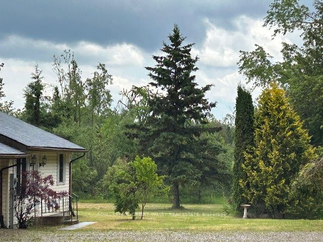 476345 3rd Line Property Photo 42