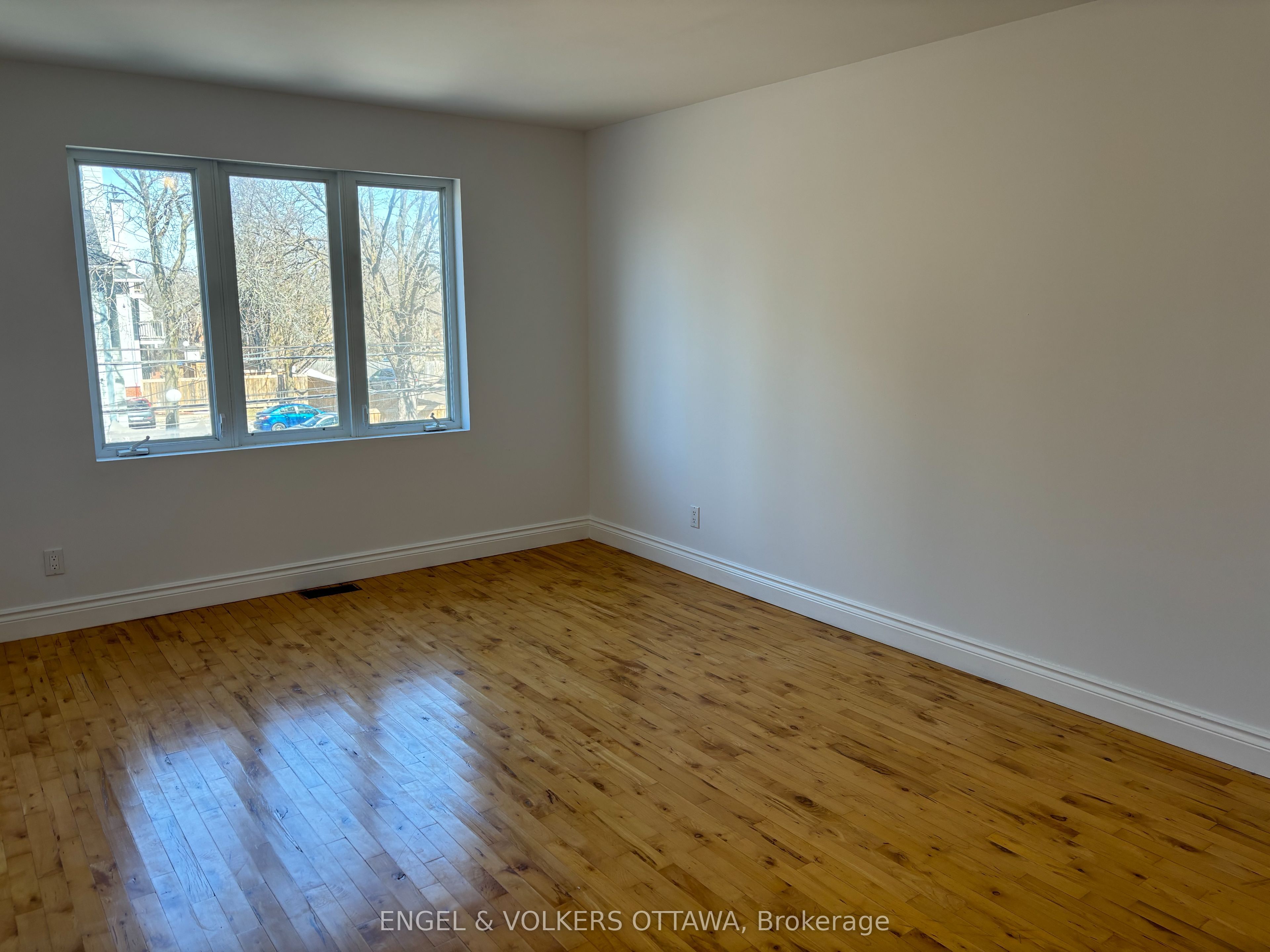 306 Presland Road A Property Photo 14