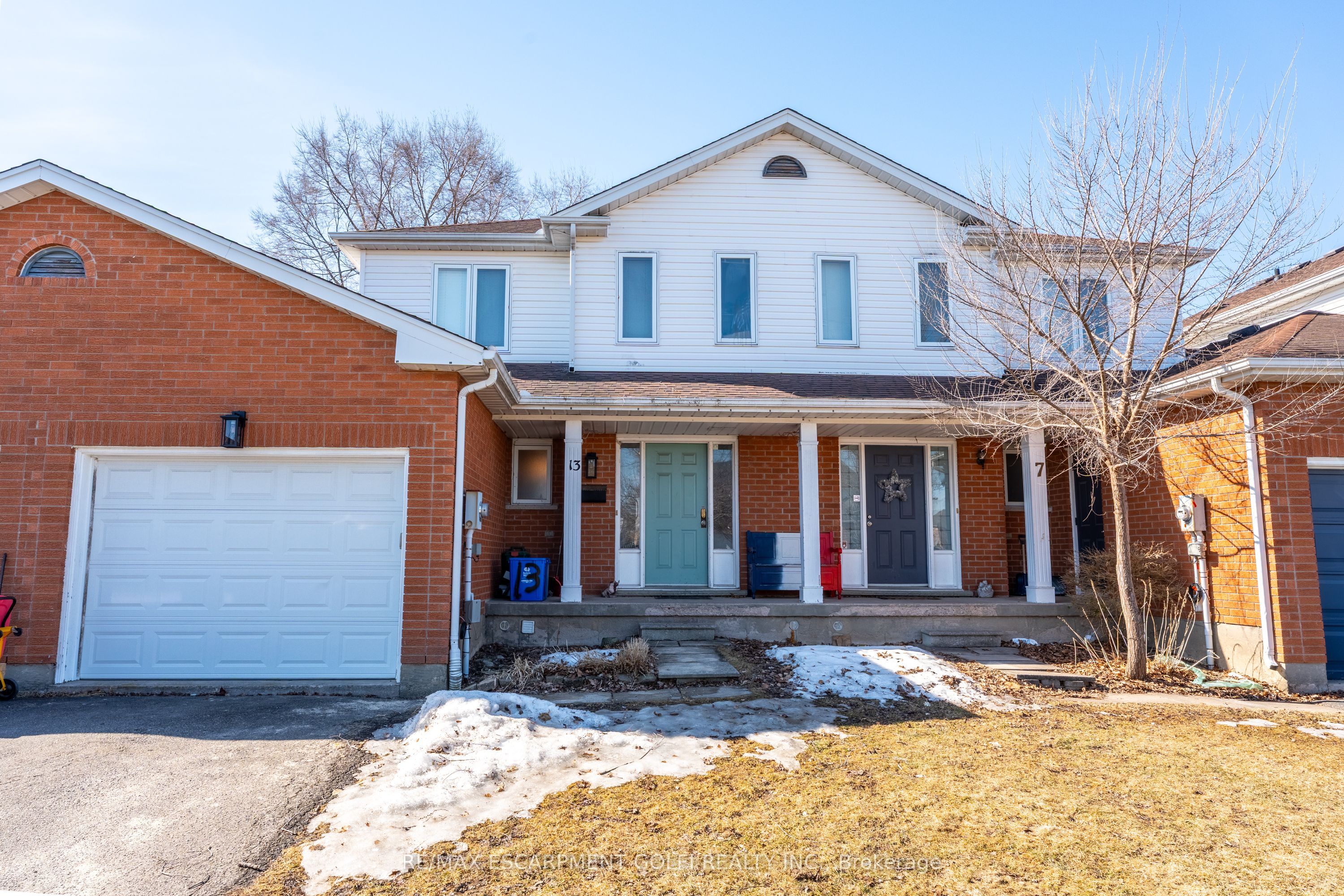 13 Devine Cres Property Photo