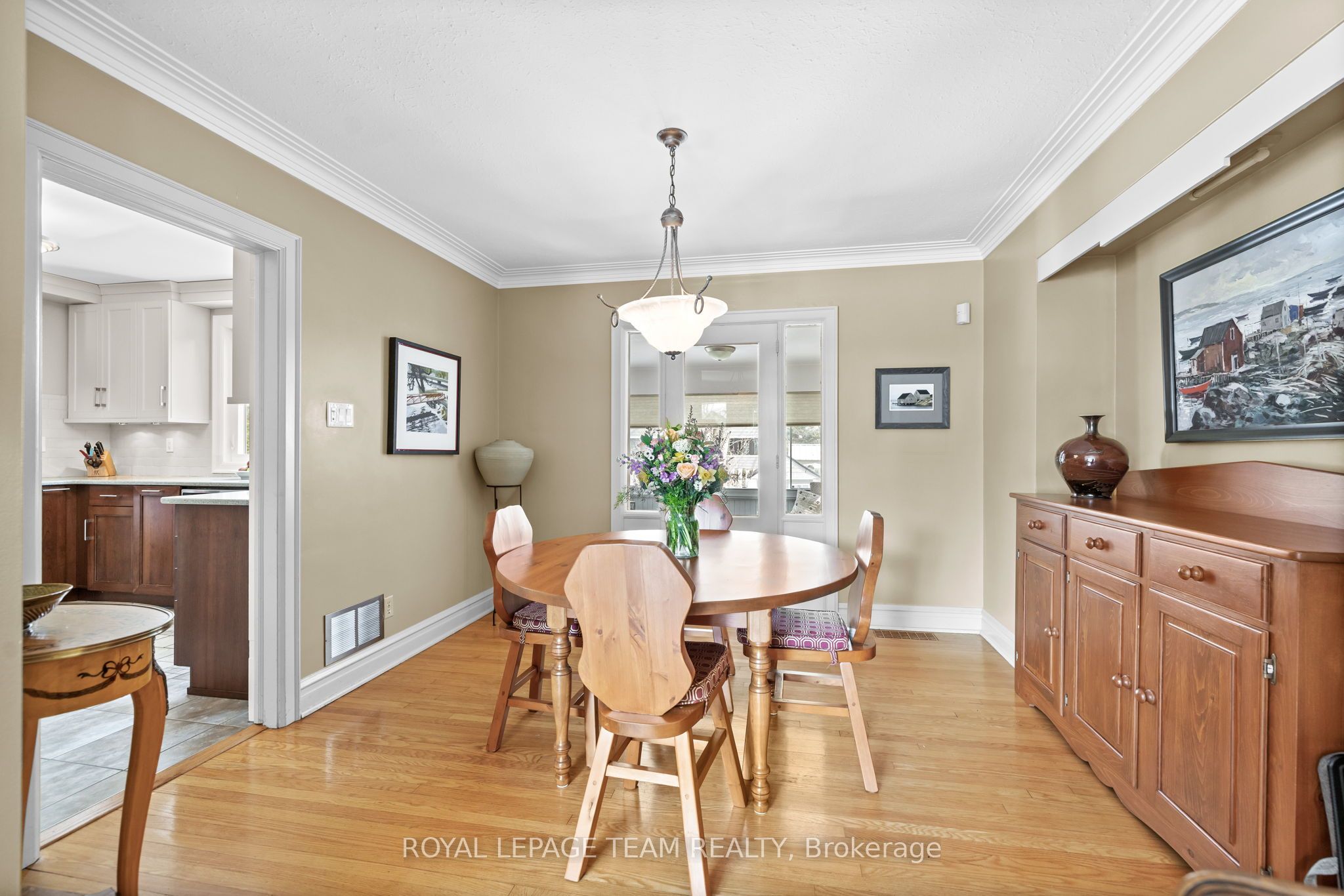 485 Mansfield Avenue Property Photo 8