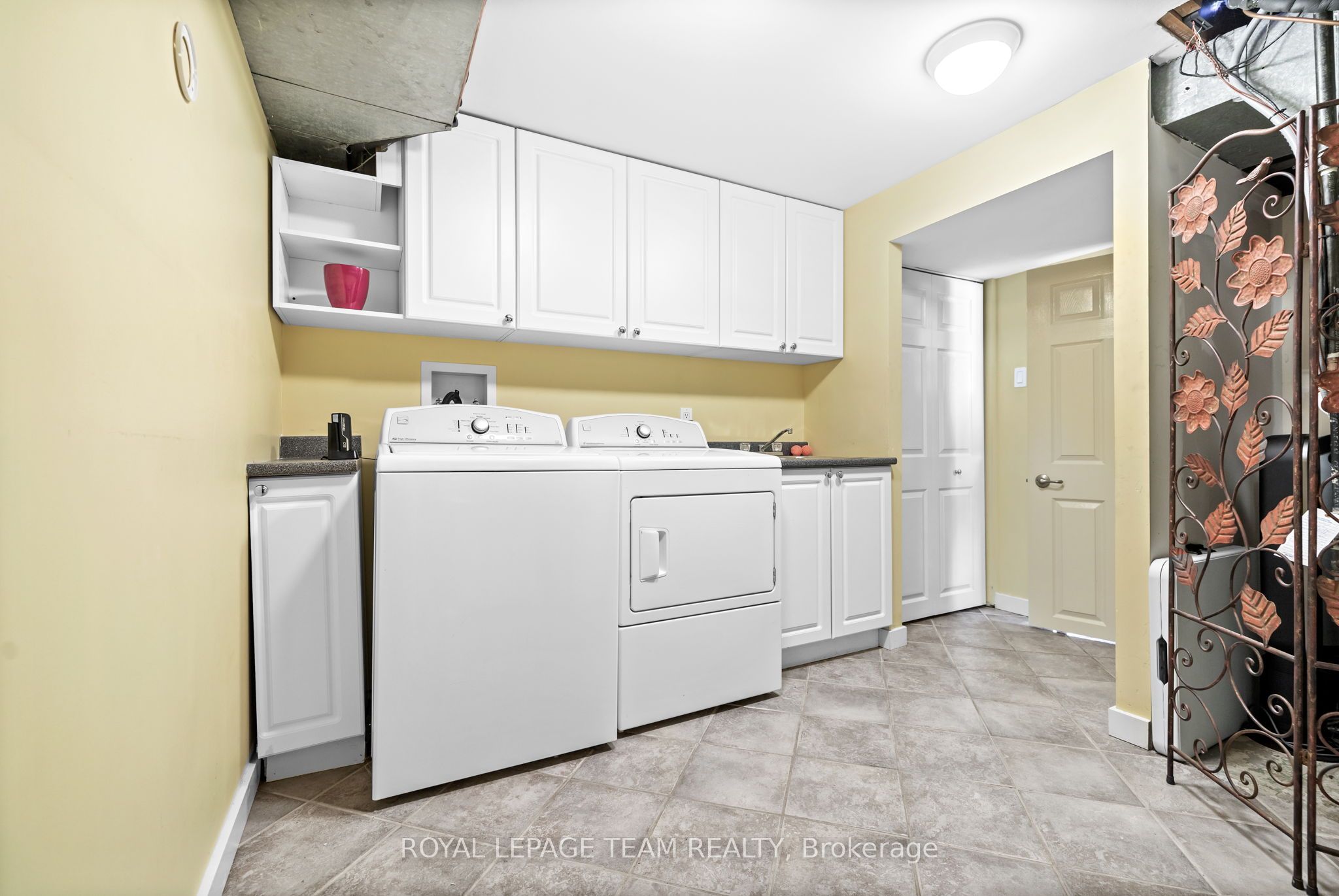 485 Mansfield Avenue Property Photo 30