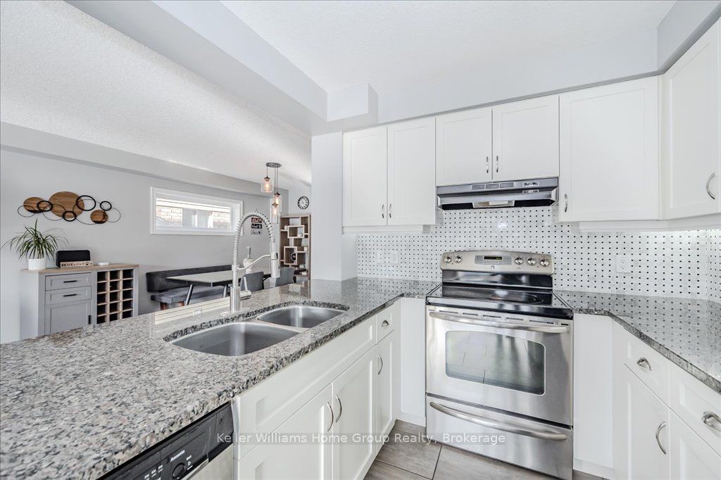 202 Couling Crescent Property Photo 16