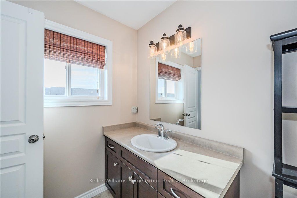 202 Couling Crescent Property Photo 24