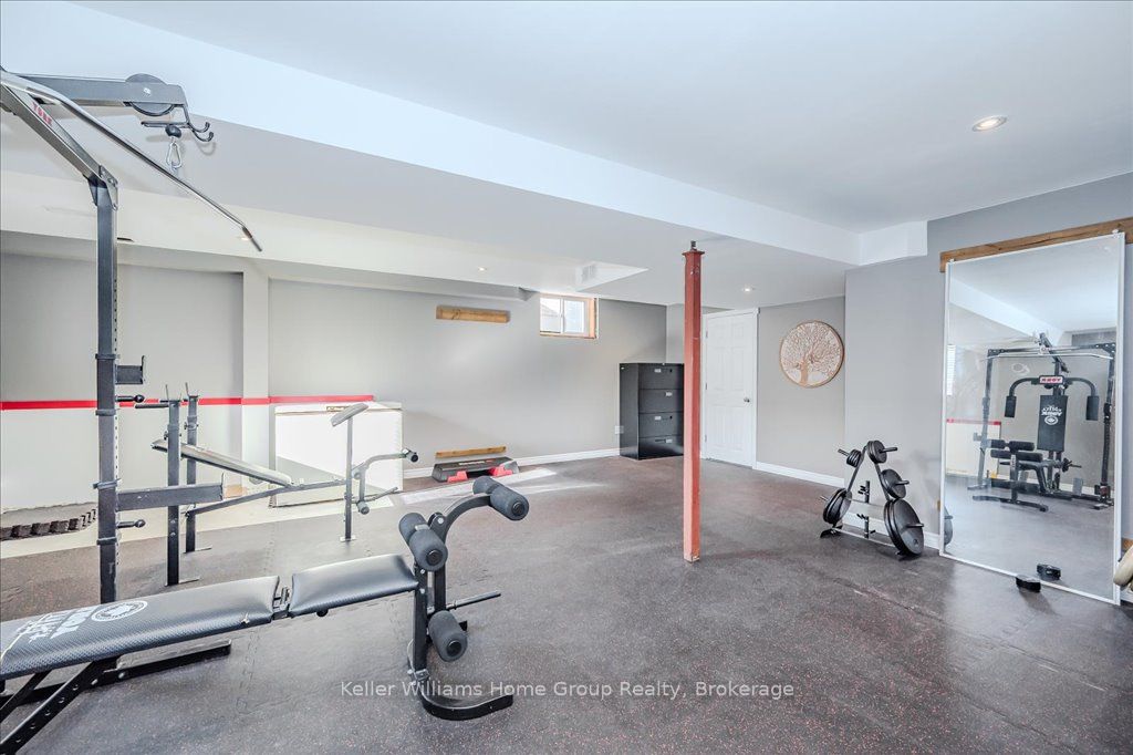 202 Couling Crescent Property Photo 34