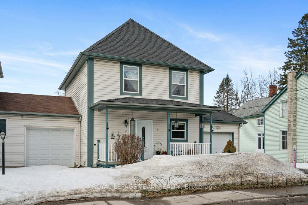 203 Oxford Street Property Photo