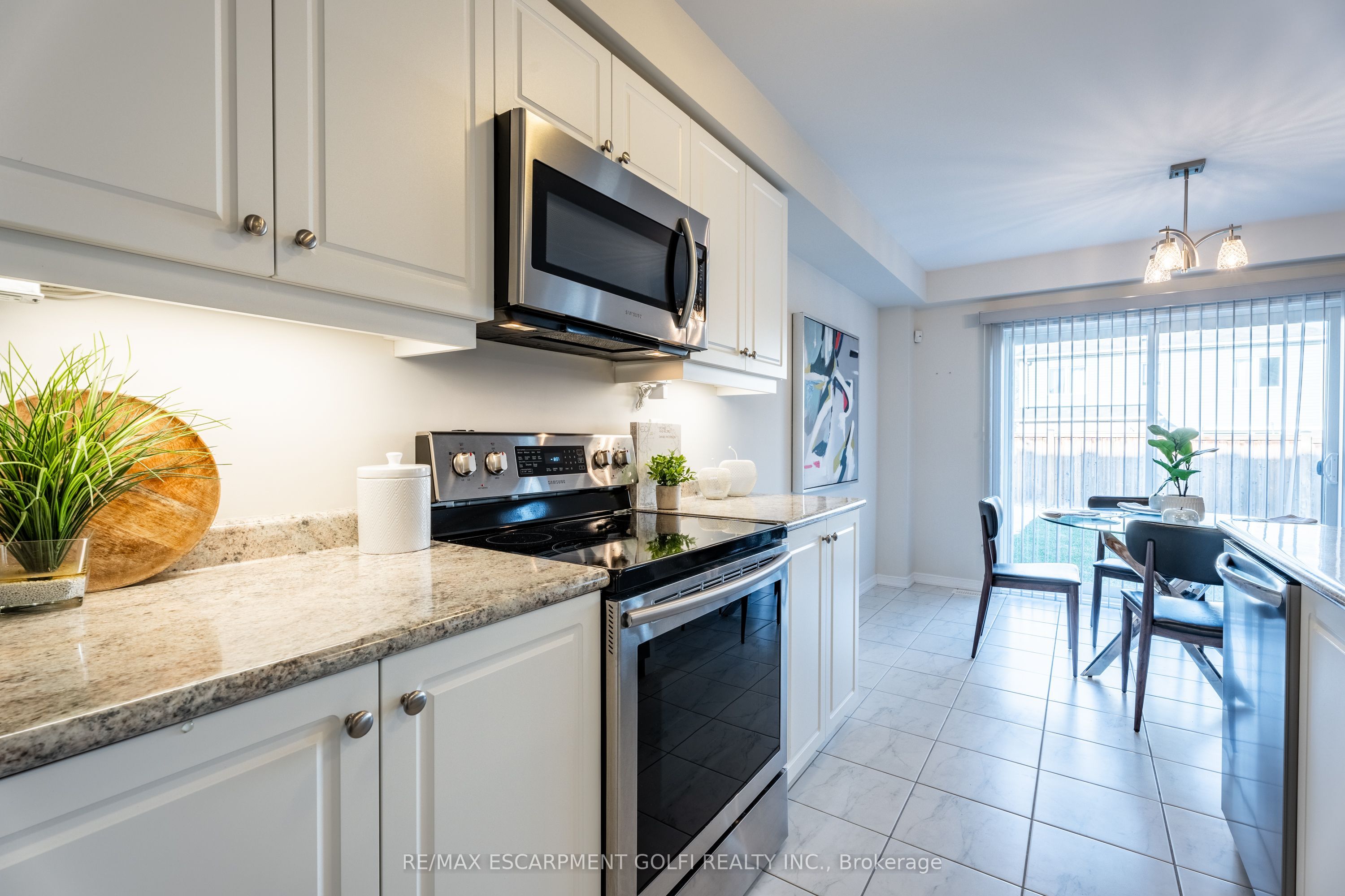 7687 Sycamore Drive Property Photo 15