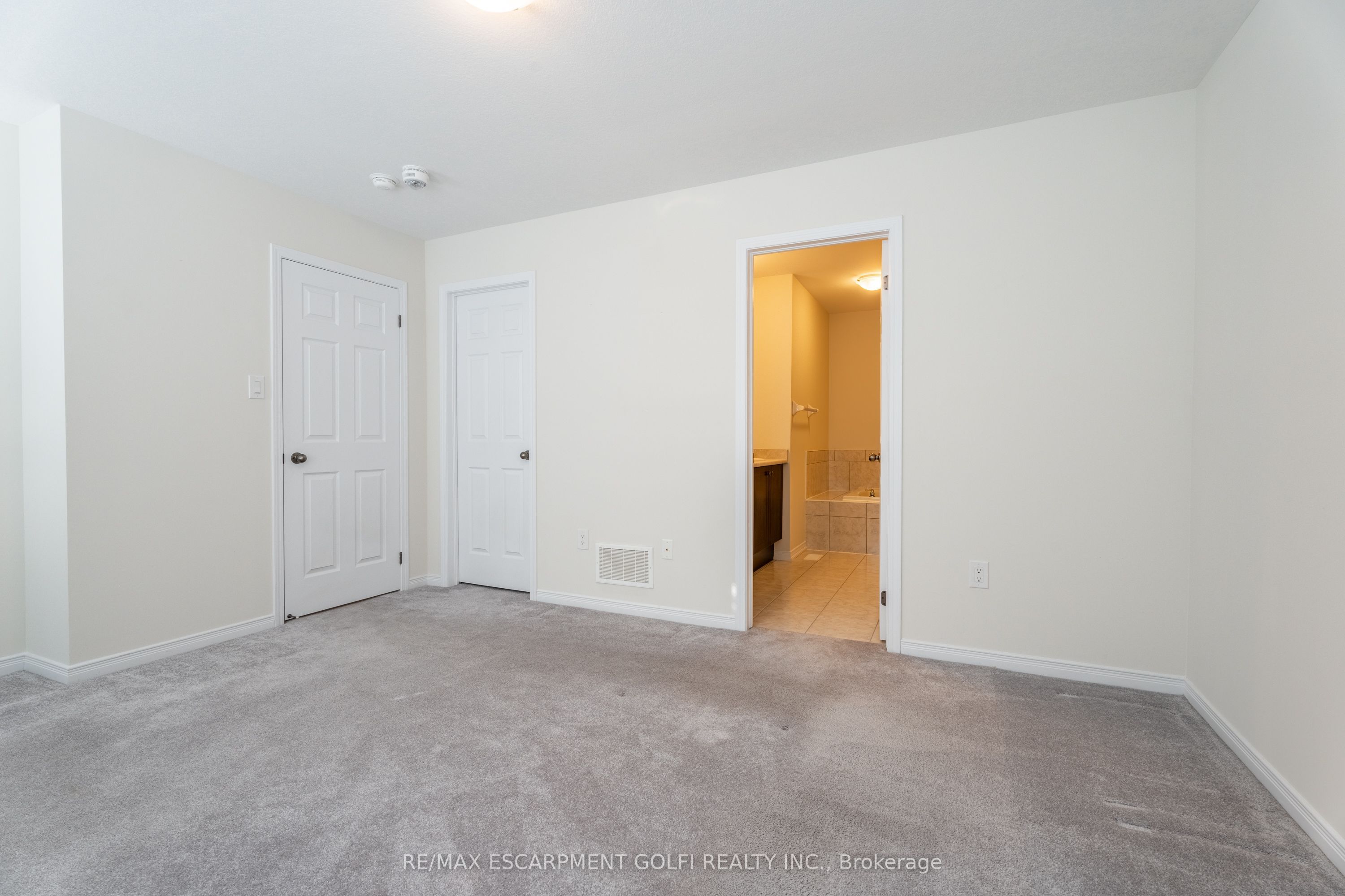 7687 Sycamore Drive Property Photo 32