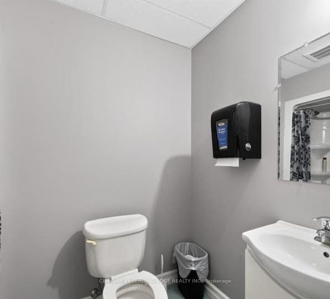 #334 B - 336 Erie Street Property Photo 5