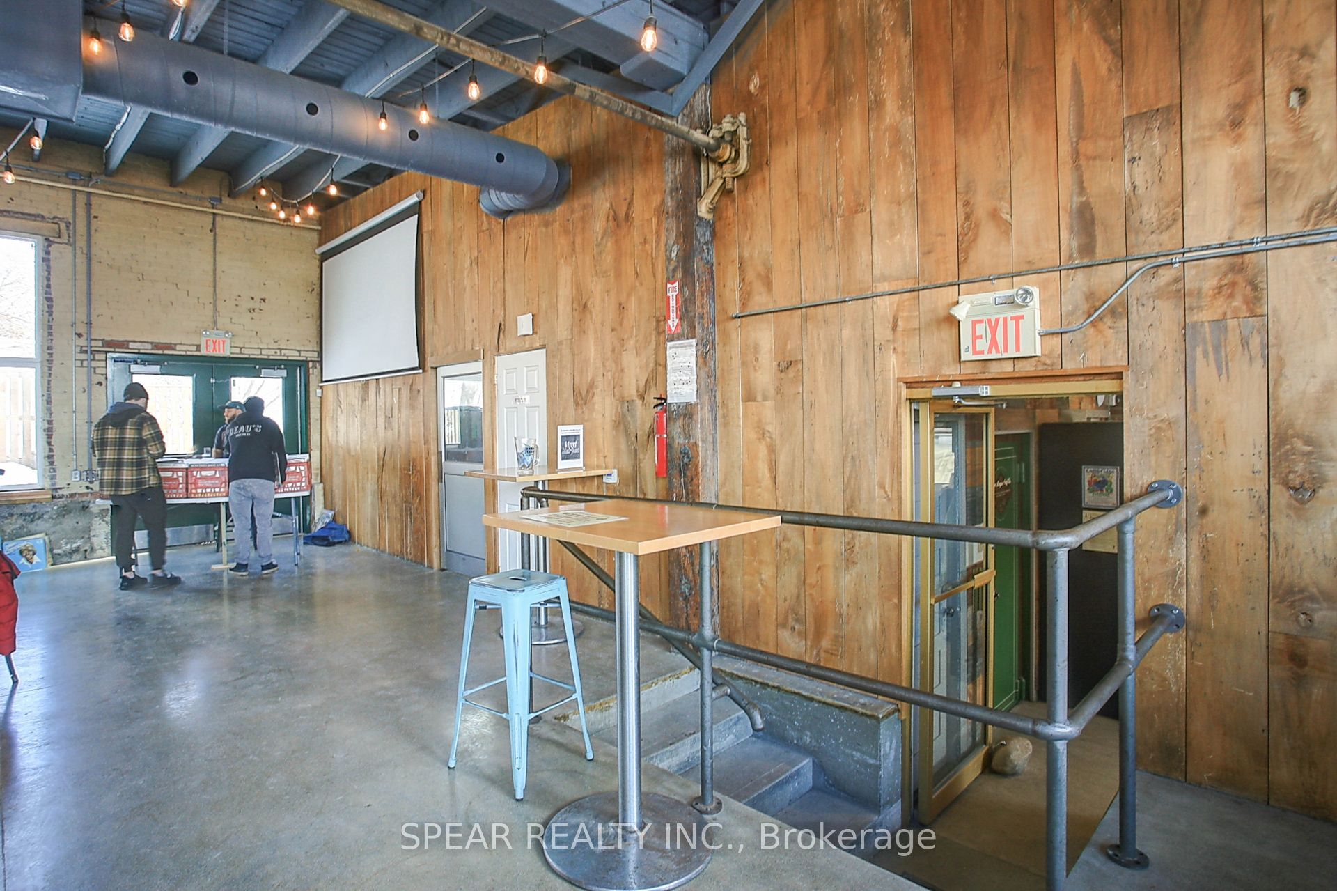 #operating Co - 295 Ainslie Street Property Photo 4