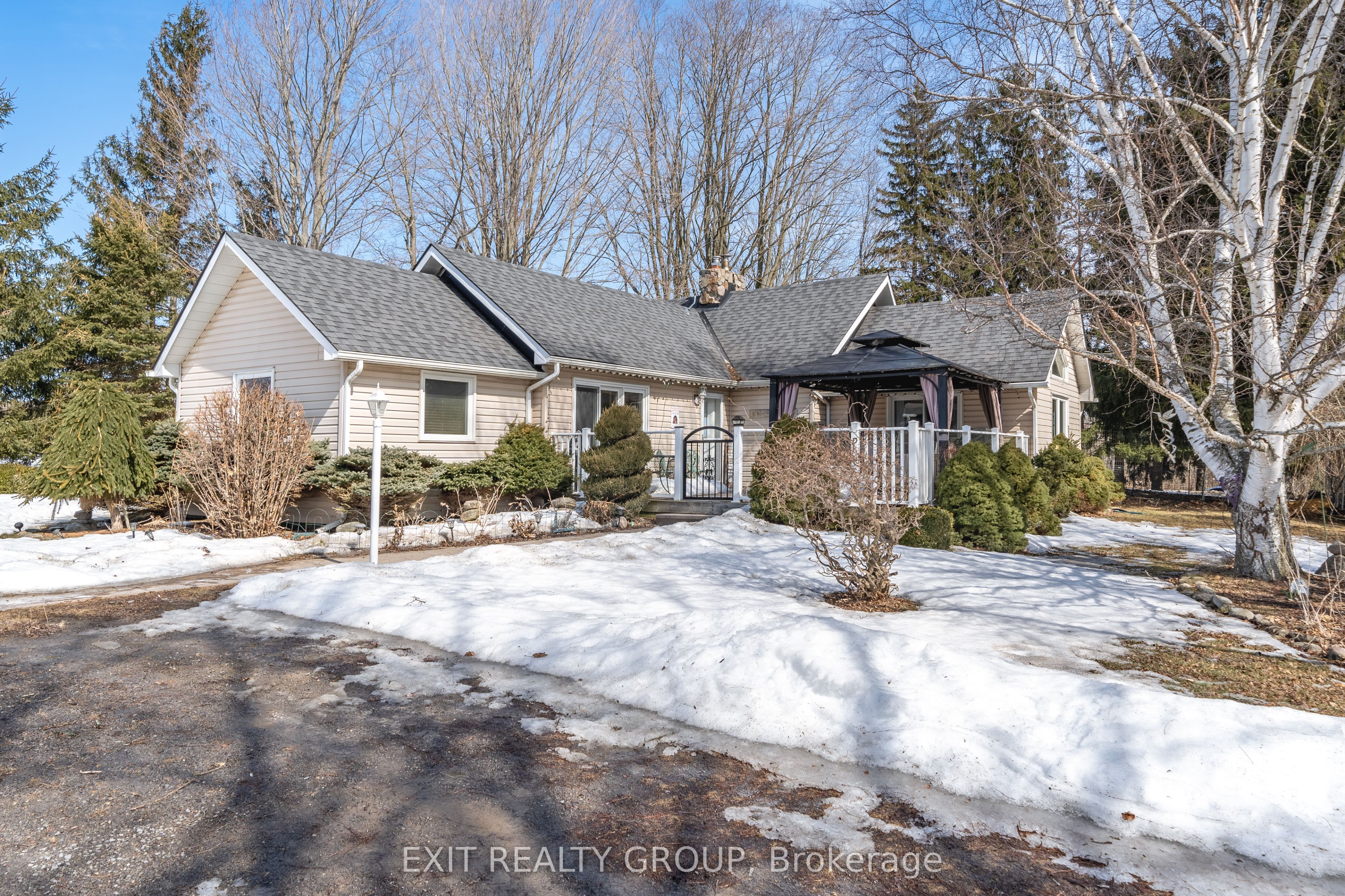 652 Scriver Road Property Photo
