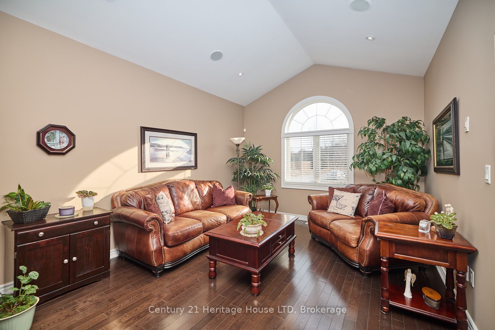 6405 Graham Street Property Photo 10