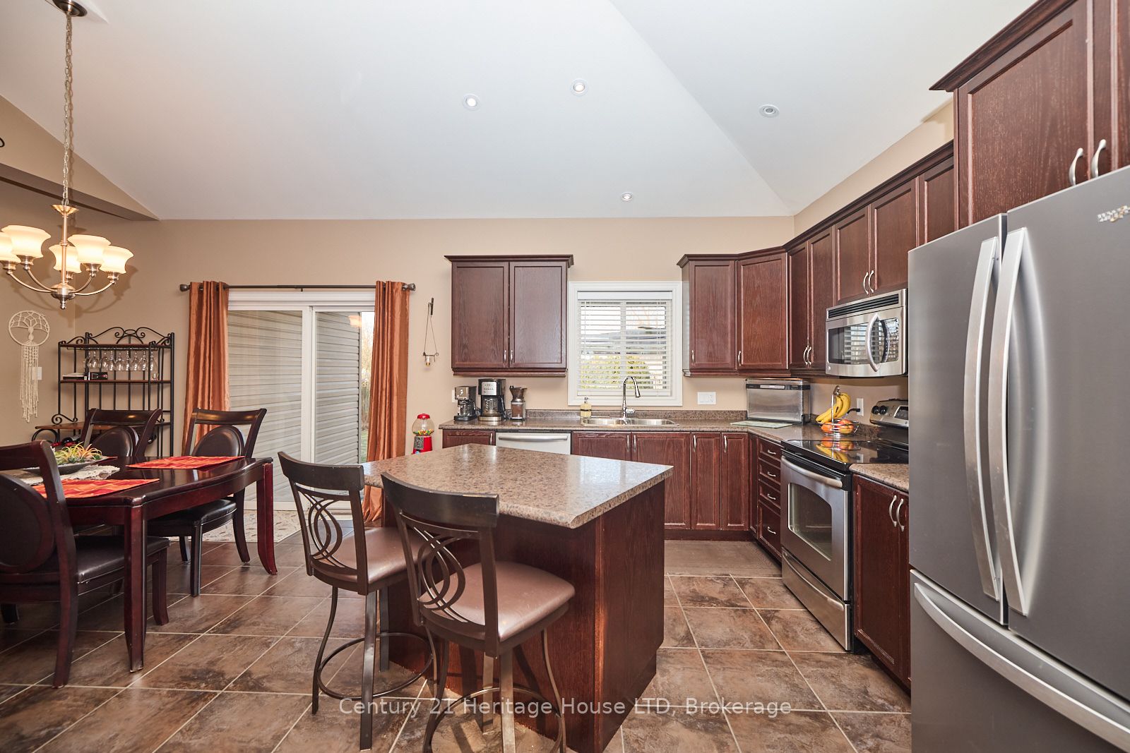 6405 Graham Street Property Photo 12
