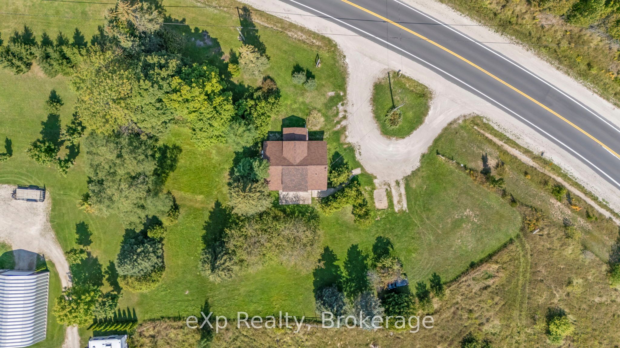 217 Highway 6 Property Photo 8