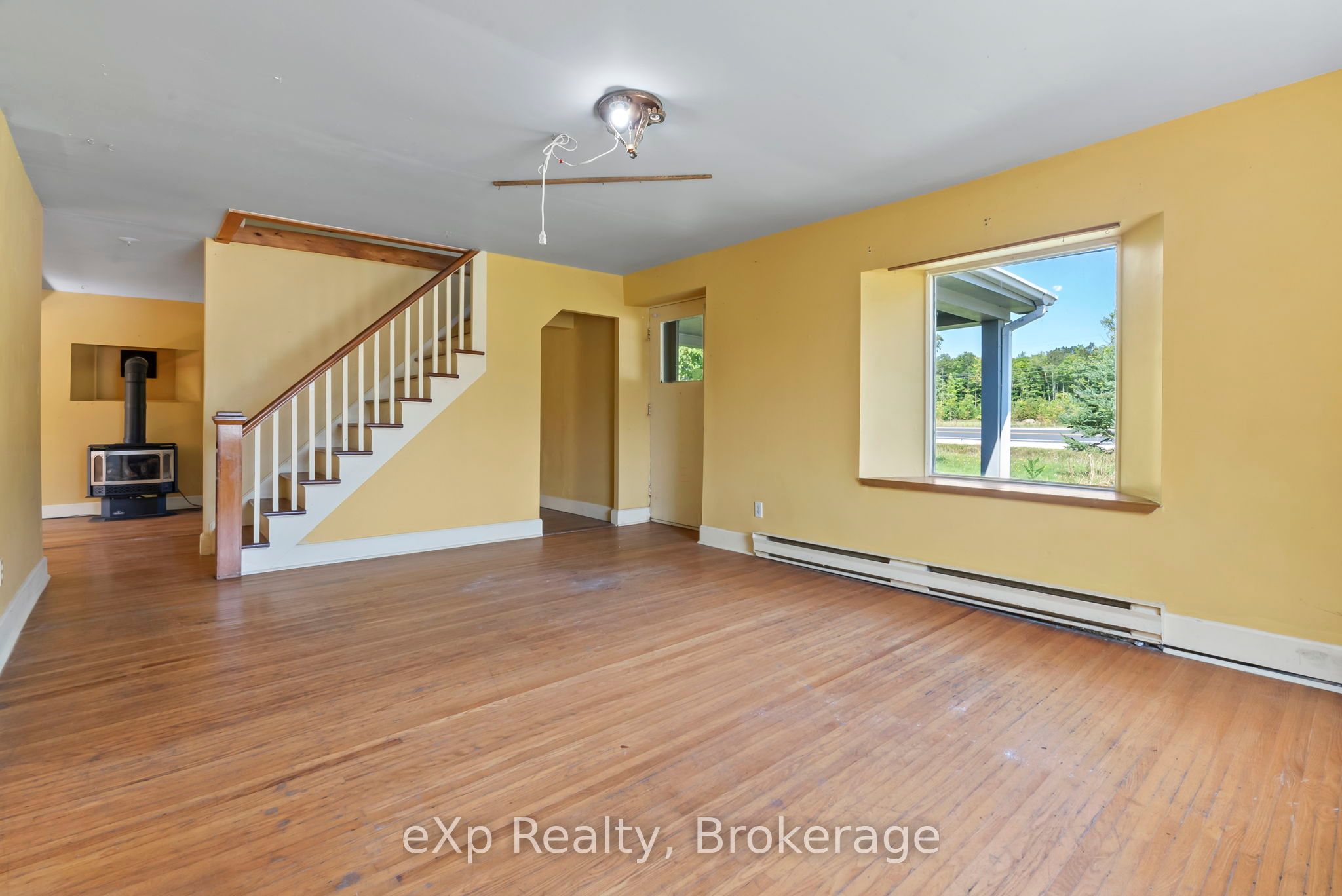 217 Highway 6 Property Photo 13
