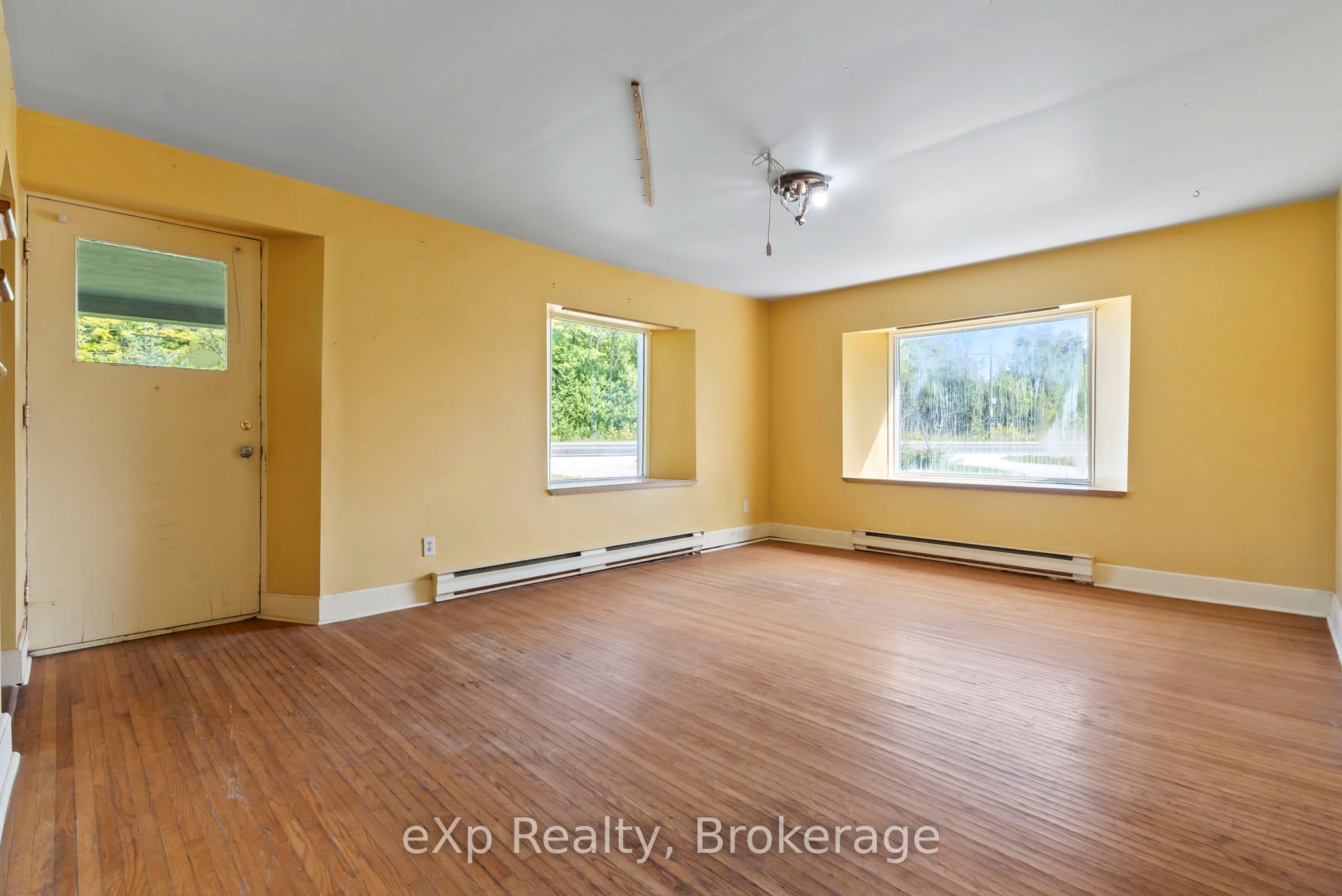 217 Highway 6 Property Photo 14