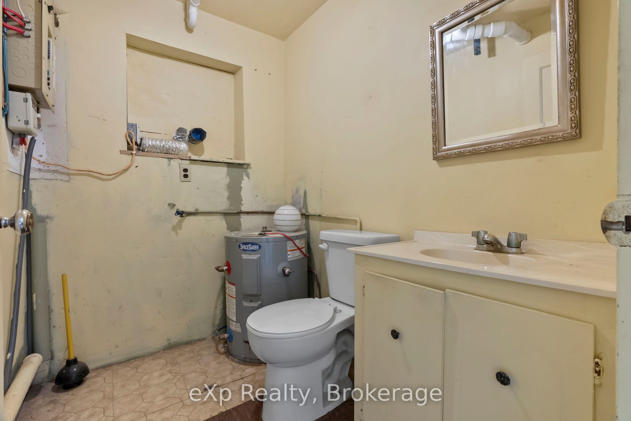 217 Highway 6 Property Photo 28