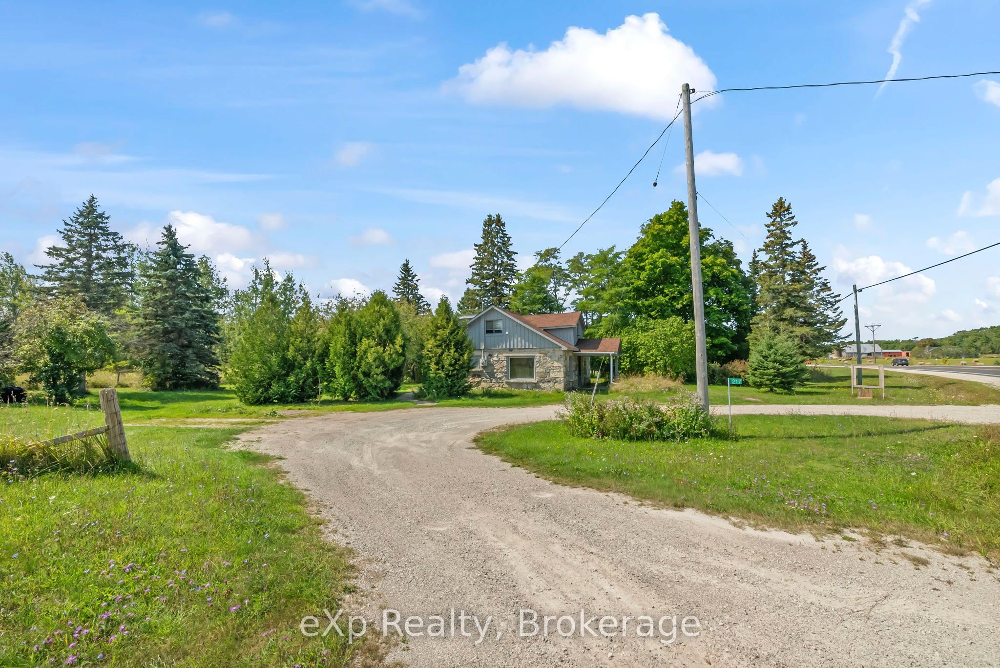 217 Highway 6 Property Photo 34