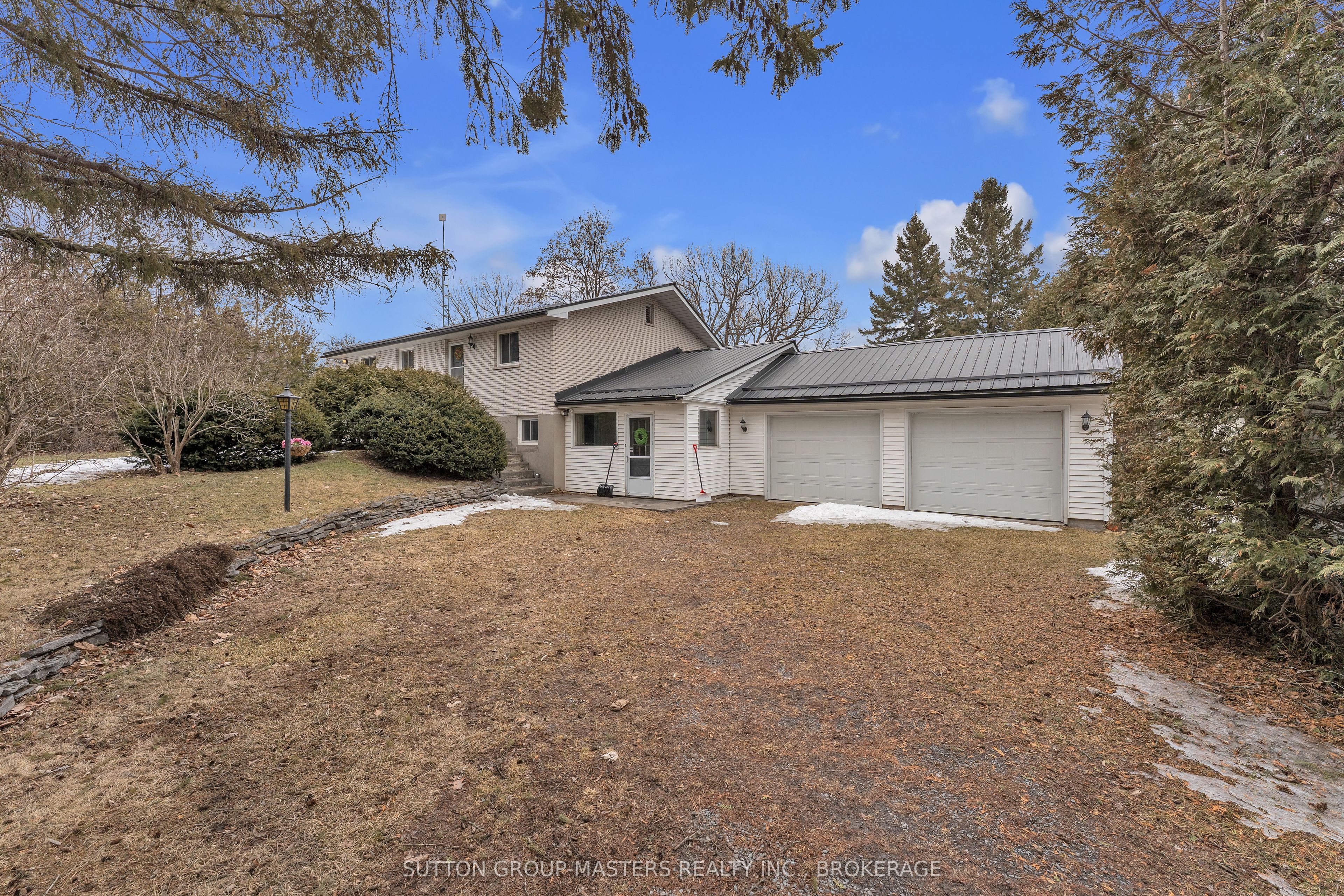 10954 Loyalist Parkway Property Photo 5