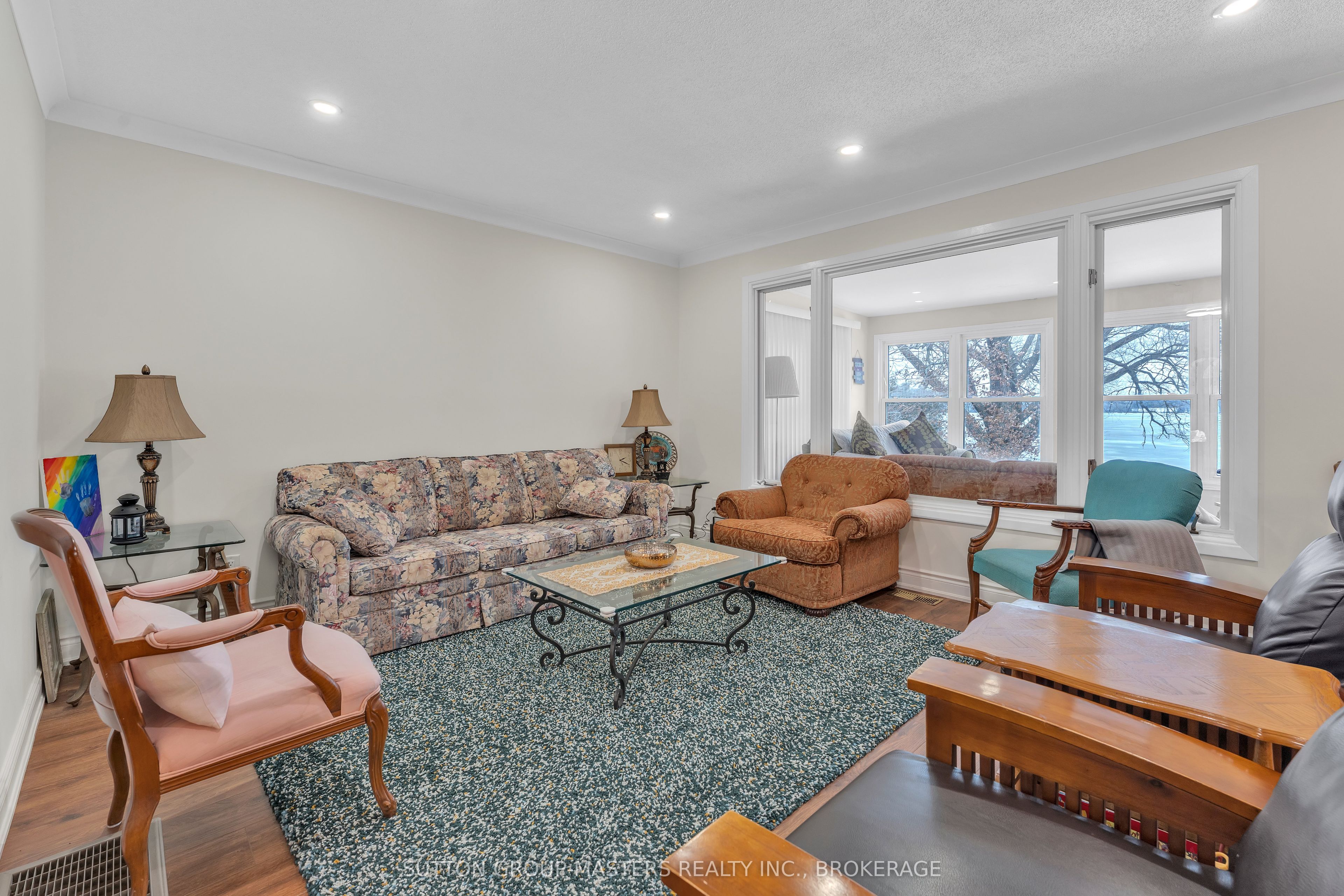 10954 Loyalist Parkway Property Photo 10