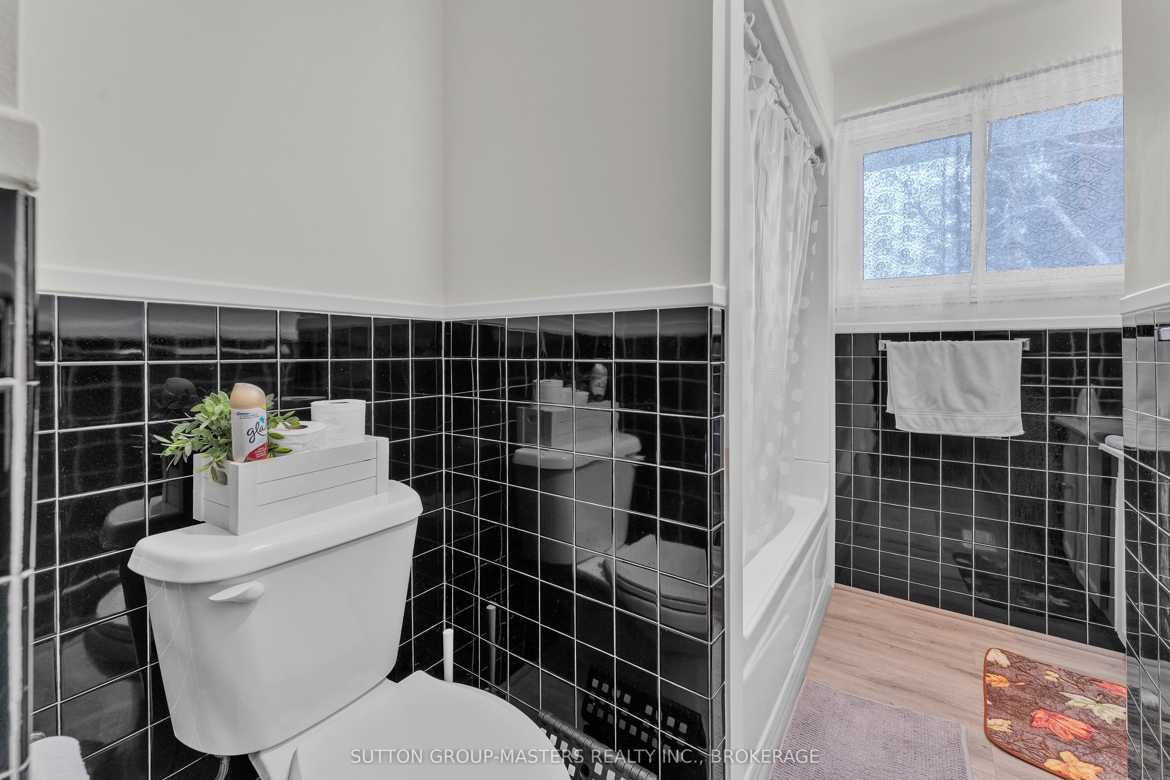 10954 Loyalist Parkway Property Photo 22