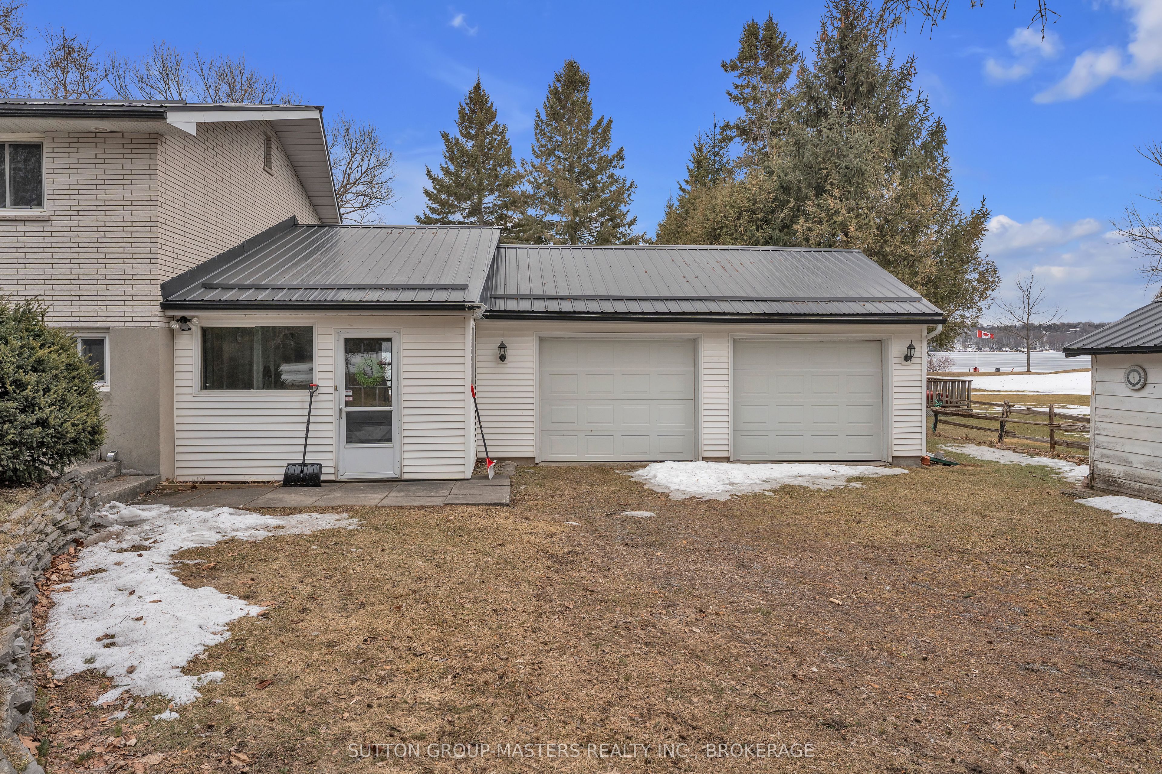 10954 Loyalist Parkway Property Photo 34
