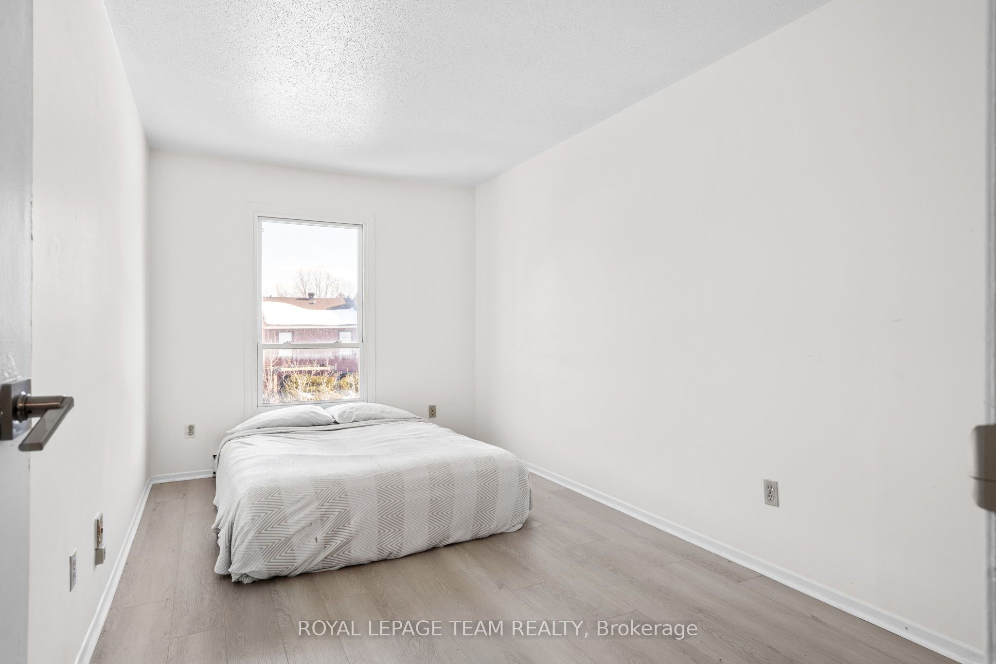 18a Arnold Drive Property Photo 20