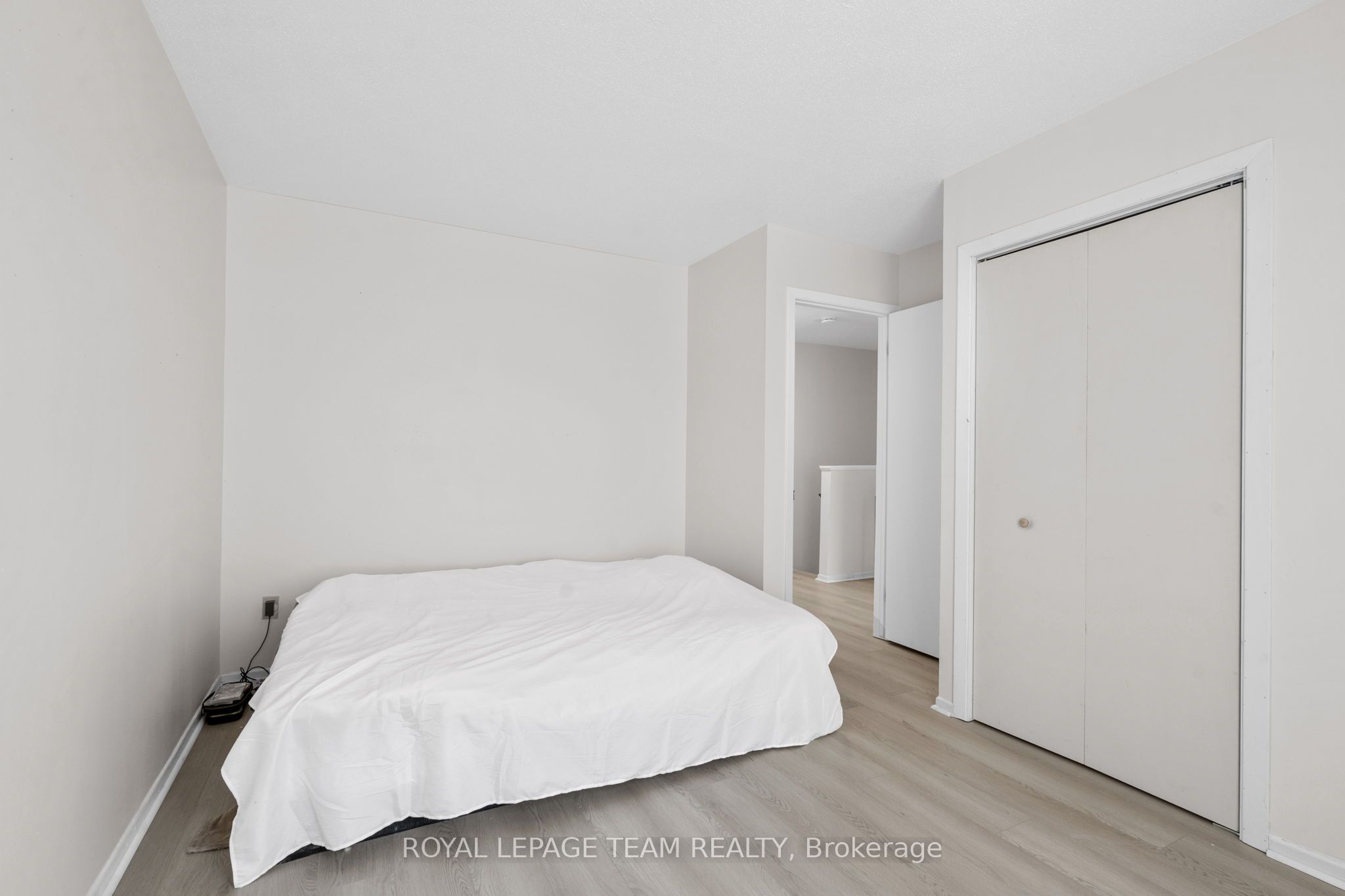 18a Arnold Drive Property Photo 23