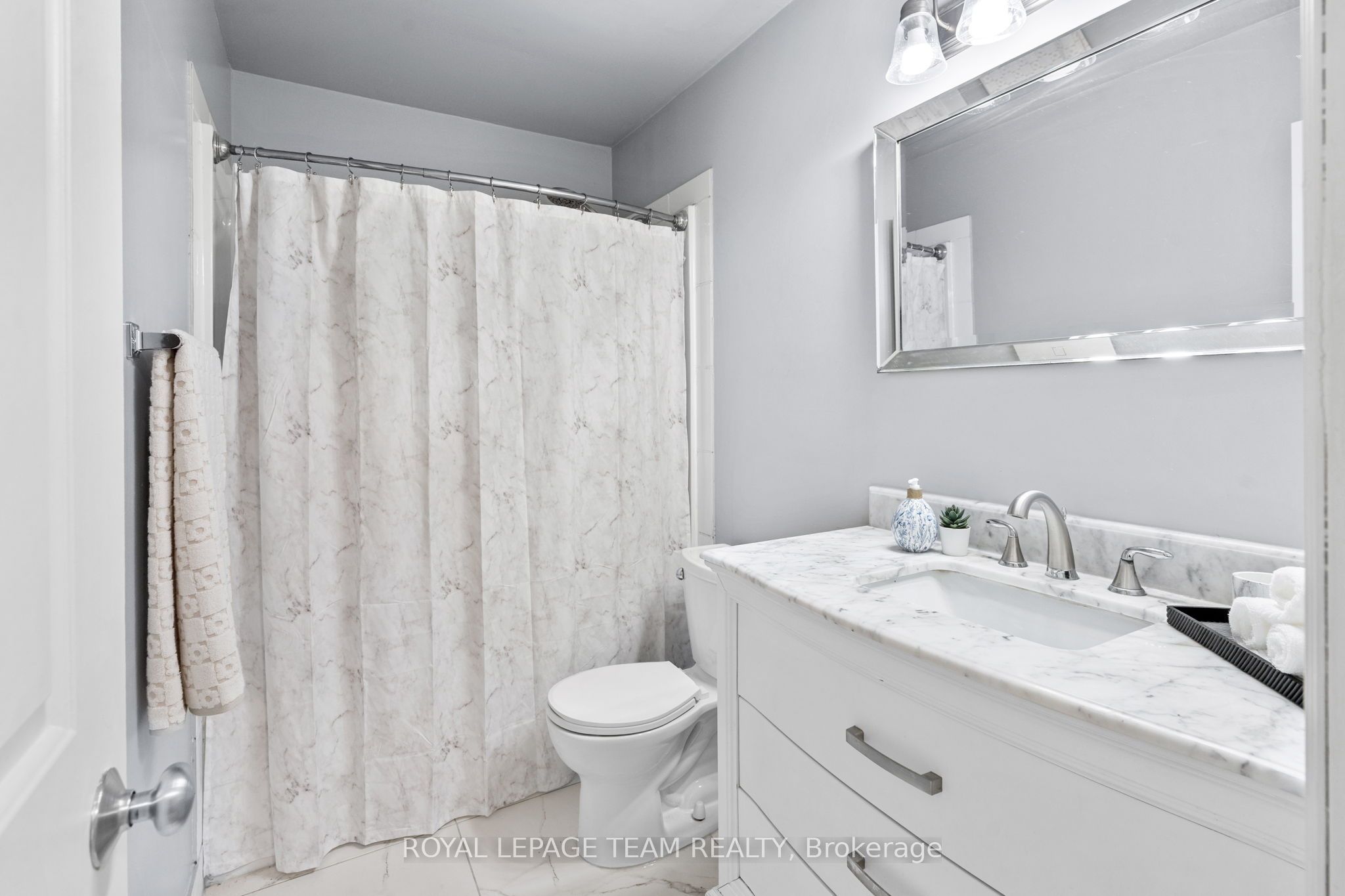 18a Arnold Drive Property Photo 26